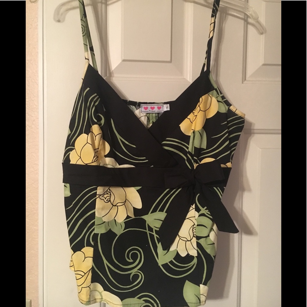 Tank top/ shirt - great for summer!